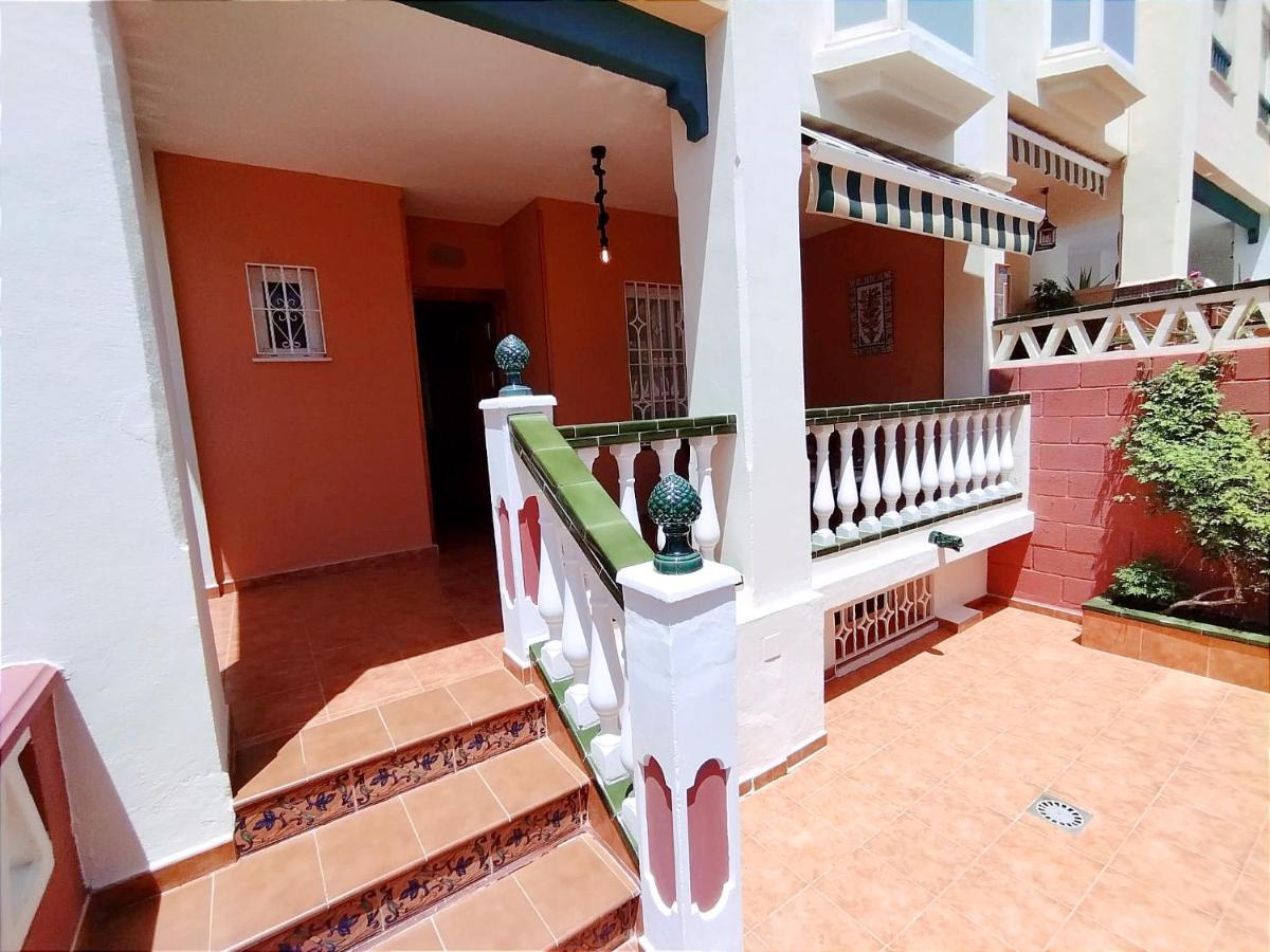 Casa Playa, Terraza Y Garaje Apartman Nerja Kültér fotó