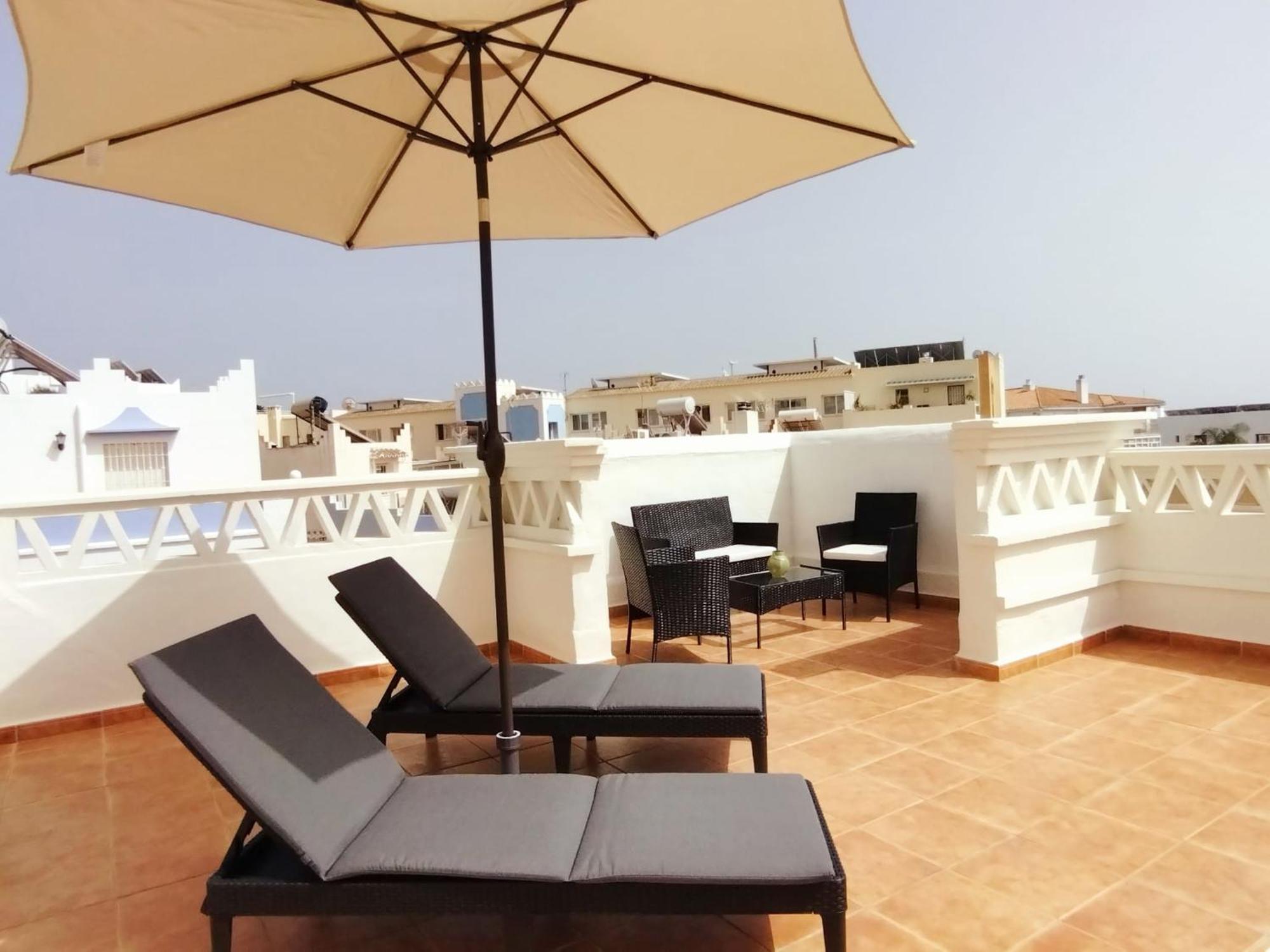 Casa Playa, Terraza Y Garaje Apartman Nerja Kültér fotó