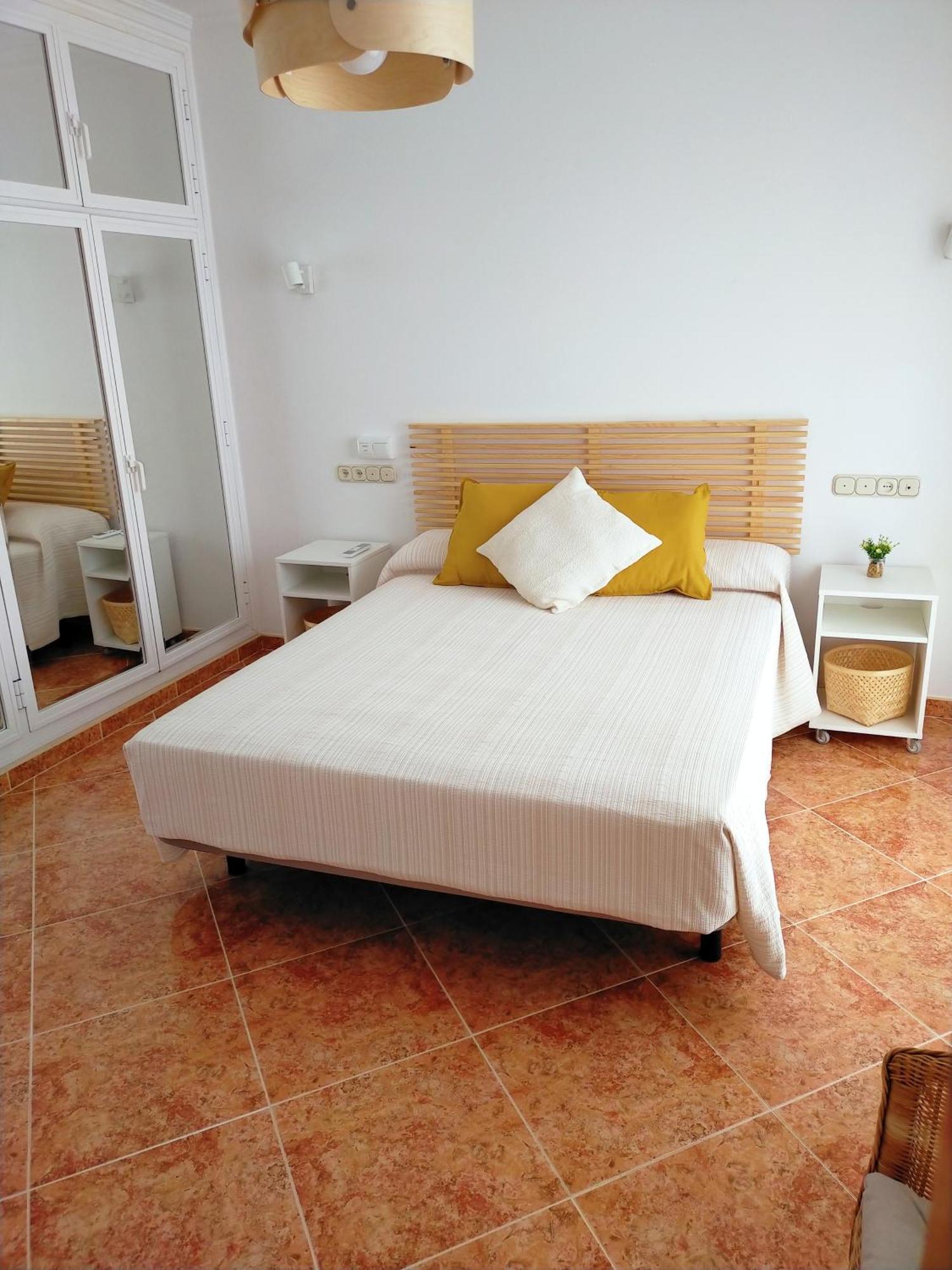 Casa Playa, Terraza Y Garaje Apartman Nerja Kültér fotó